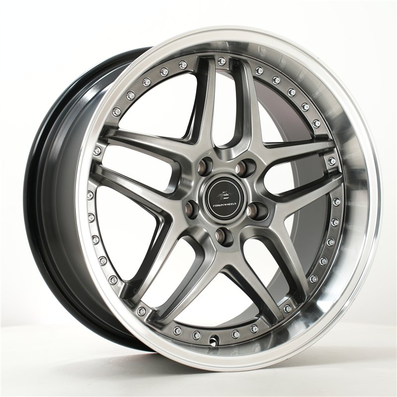 Forum Vice 18x85 ET35 RLHblack