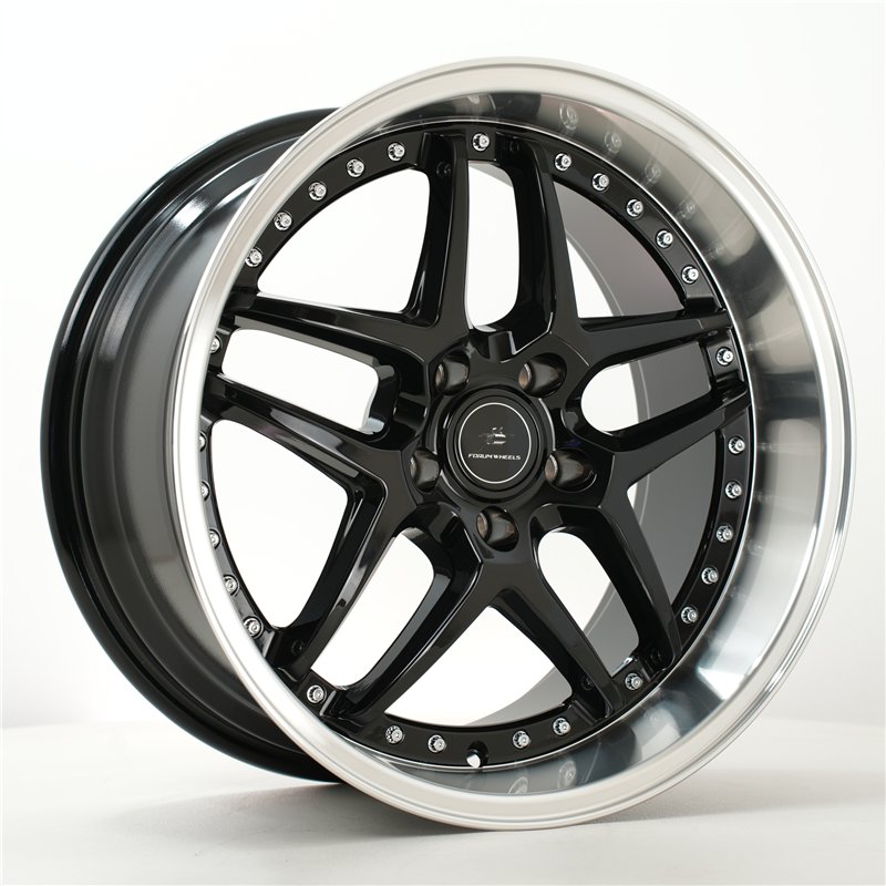 Forum Vice 18x95 ET15 RLBlack