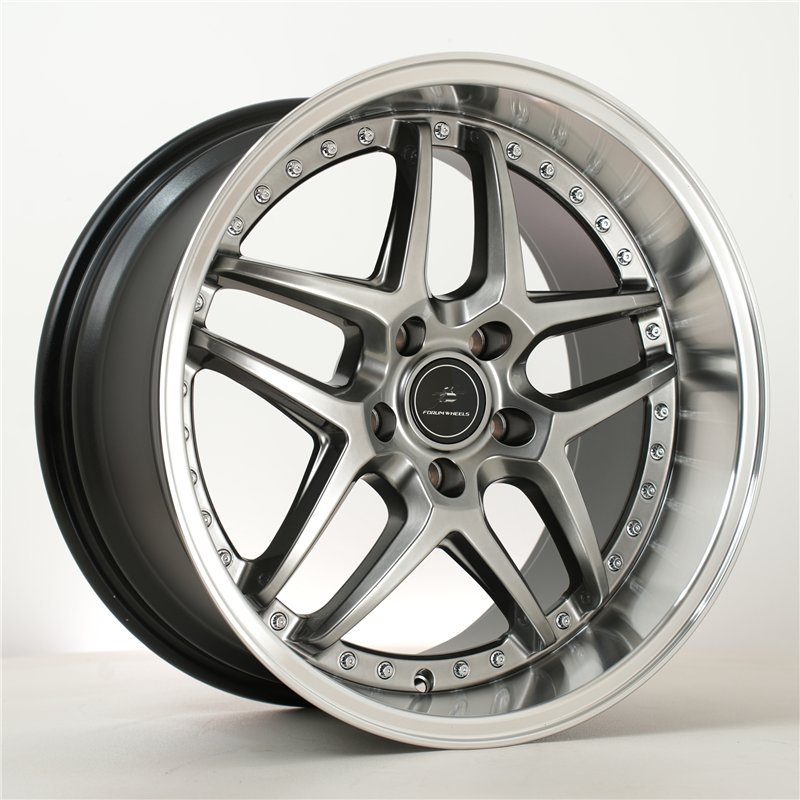 Forum Vice 18x95 ET30 RLHblack