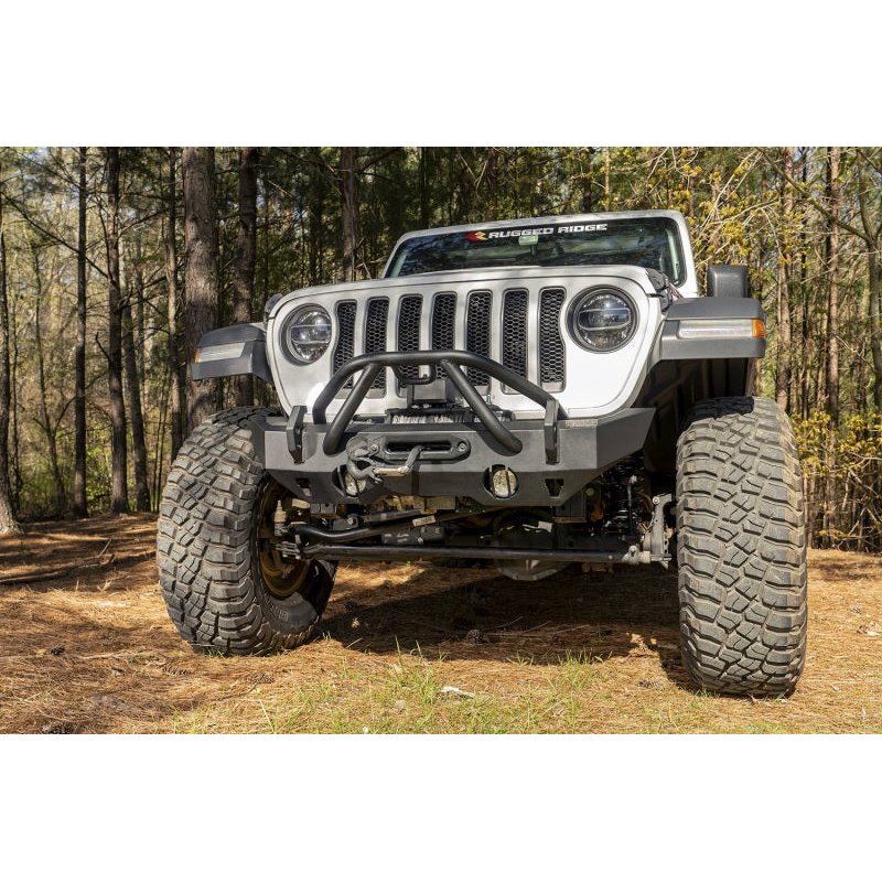 Paragolpes delantero corto Rugged Ridge HD Stubby Jeep Wrangler JK 2007-2018 / JL 2018-2020 / Gladiator JT 2020 - 11540.32