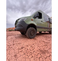 AT3-HD 8.5x18 wheel Mercedes Sprinter | Rodiauto Sport