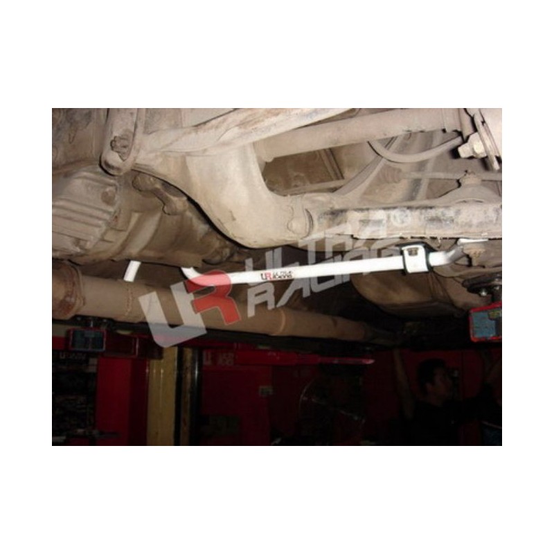 Estabilizadora trasera Nissan Cefiro (A31)