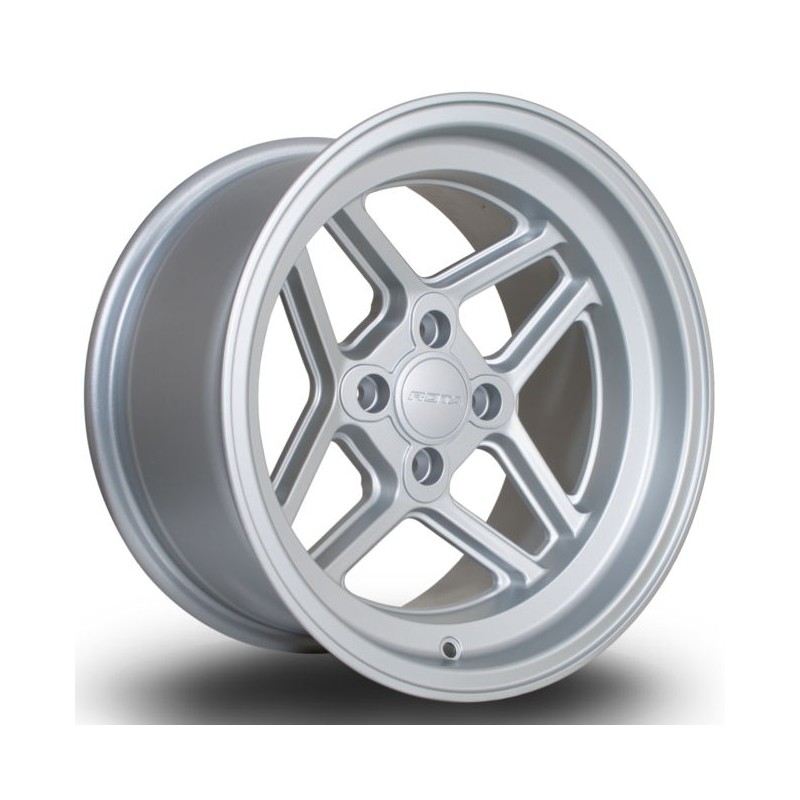 Llanta Rota TBT 15x8 4x100 MFSilver Llanta Rota TBT 15x8 4x100 MFSilver