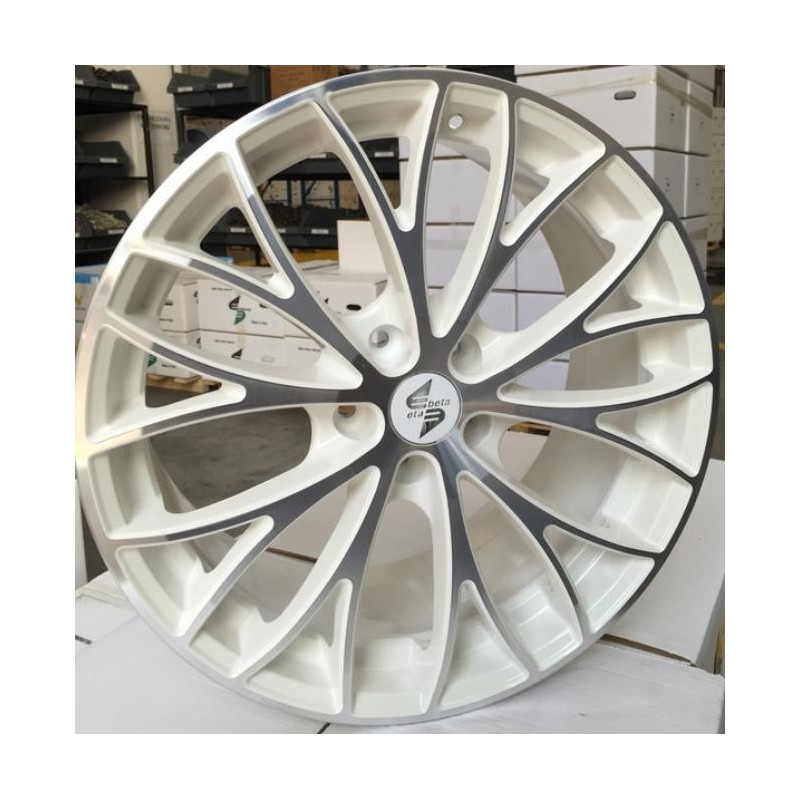 Llanta ETA BETA PIUMA-C 5X112 18x8.00 ET30