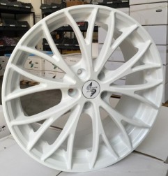 Llanta ETA BETA PIUMA-C 5X112 18x8.00 ET33